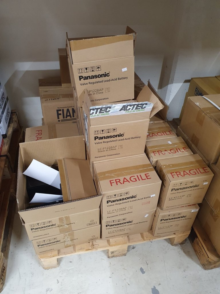 Panasonic og Fiamm blýsýrusending