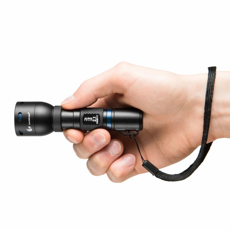 Mactronic stillanleg LED smá-vasaljós og hulstur fylgir frítt