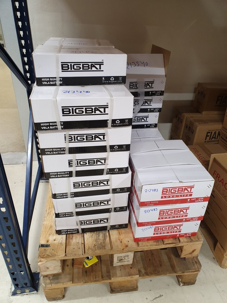 BigBat blýsýrugeymar